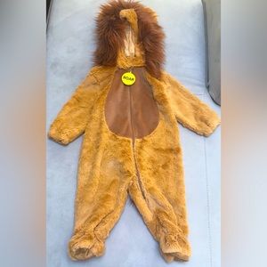 NWOT 🎃 Halloween 👻 lion suit ADORABLE!  Soft and warm zip up front 6-9 mos
